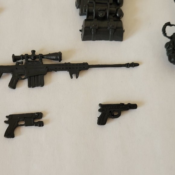 U.S. Army Desert Forces Playset Toy Action Figures Weapons and Vehicles - Picture 11 of 16